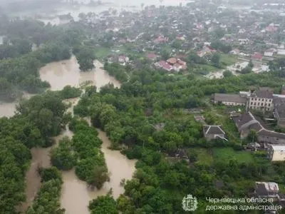 Паводок на западе: на Буковине подтоплено 425 домов, ряд сел без газа