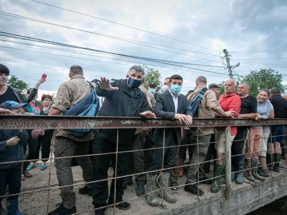 Аваков назвал приоритеты ликвидации последствий стихии на западе Украины