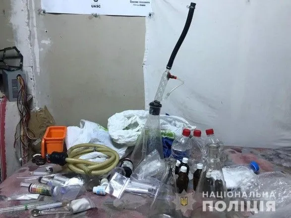 В Киевской области ликвидировали три нарколаборатории и задержали группу торговцев амфетамином