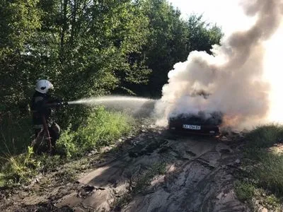 В Киевской области сгорела машина