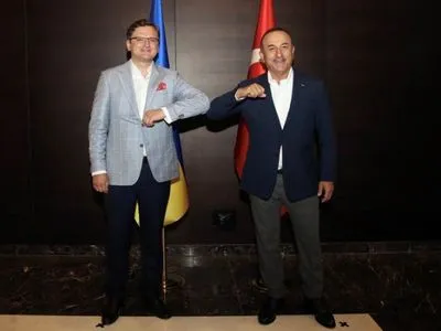 Главы МИД Украины и Турции обсудили проекты в военно-технической сфере
