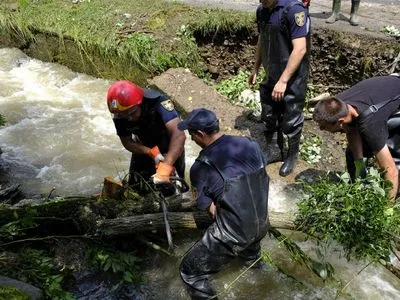 На Закарпатті зливи підтопили ще понад 30 приватних обійсть