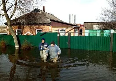 Паводки на западе Украины: остаются подтопленными 10 населенных пунктов