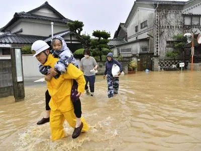 Кількість жертв зливових дощів на південному заході Японії перевищила 30 осіб