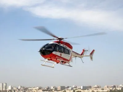 ГСЧС: тяжелобольного пациента из Львова вертолетом транспортировали в столичный Институт сердца