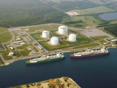 Перший LNG-термінал на заході США отримав дозвіл на експорт газу