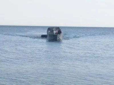 У Миколаївській області під час негоди човен з рибалками віднесло у відкрите море