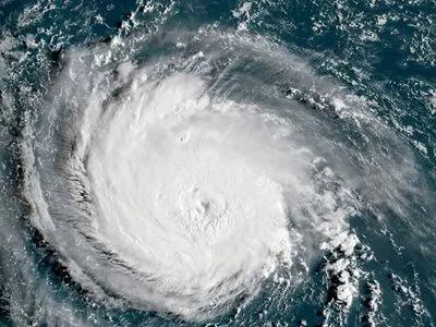 В Атлантиці сформувався тропічний шторм "Едуард"