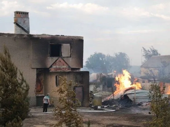 На ліквідацію пожежі на Луганщині залучені сили ДСНС з чотирьох областей України - ОДА