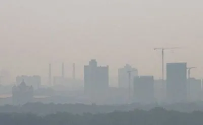 В Киеве на фоне жары несколько повысился уровень загрязнения воздуха