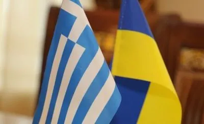 Инцидент с украинцами в Афинах: трех человек таки пустили в Грецию