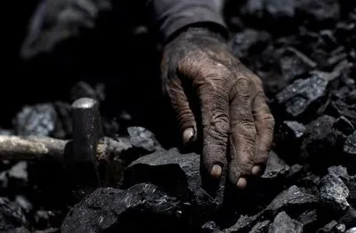 Президент доручив Міненерго вивести шахтарів з кризи