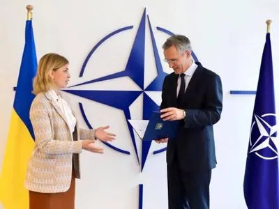 Нова віцепрем'єрка з питань євроінтеграції провела зустріч з генсеком НАТО