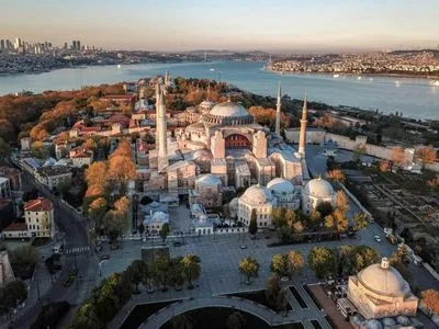 Держрада Туреччини дозволила повернути статус мечеті собору святої Софії в Стамбулі