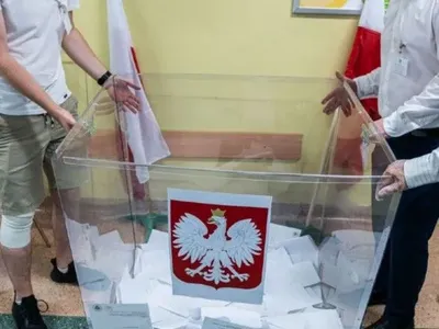 У Польщі розпочався другий тур президентських виборів