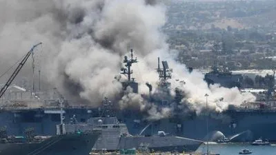Пожар на военном корабле в США: более 20 пострадавших