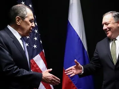 Помпео и Лавров обсудили идею проведения саммита "ядерной пятерки"