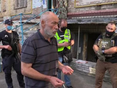 Держали в подвале и издевались: в Киеве освободили предпринимателя, которого похитили 1 июля