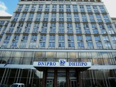 Президент прокоментував продаж готелю "Дніпро"