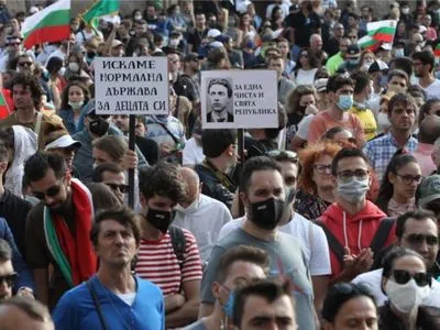 Антиправительственные протесты в Болгарии переросли в столкновения с полицией