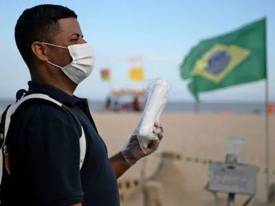 Пандемія: кількість інфікованих COVID-19 у Бразилії перевищила 2 млн людей, майже 77 тисяч - загинули
