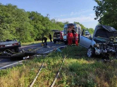 В Одесской области столкнулись два автомобиля: шесть погибших, трое раненых