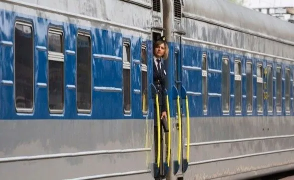 В Україні відкривають продаж квитків ще на п'ять поїздів далекого сполучення