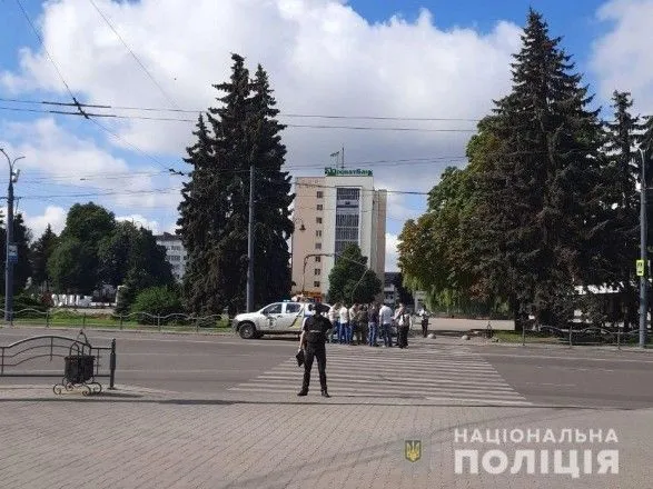Захват заложников в Луцке: Геращенко назвал имя подозреваемого