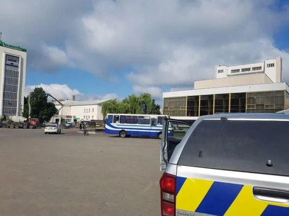 Захват автобуса с заложниками в Луцке: пострадавших нет