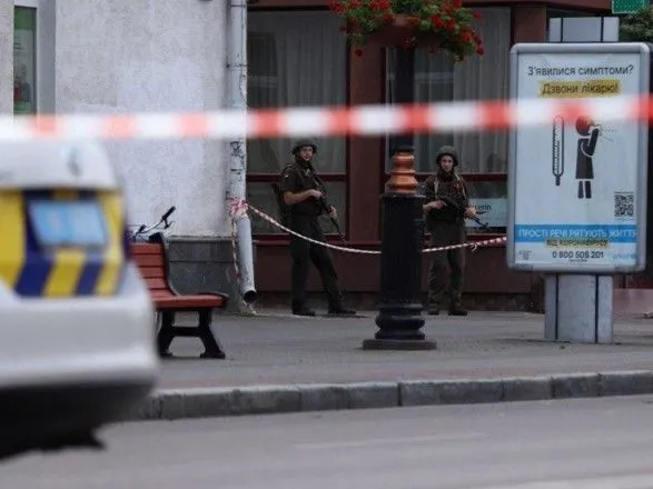 Кризис с заложниками в Луцке: Украина вновь оказалась на первых полосах западных СМИ