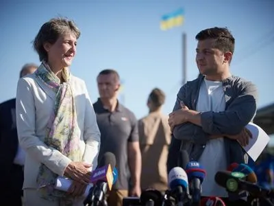 Зеленский подвел итоги своего визита на Донбасс вместе с президентом Швейцарии
