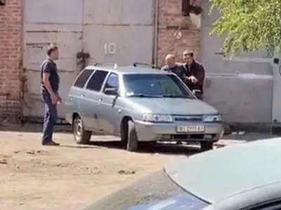 МВД: полтавский нападавший отпустил заложника-полицейского, с ним все в порядке