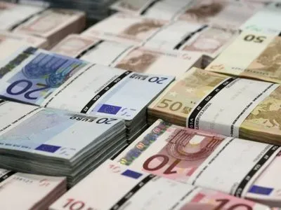Украина получит 1,2 млрд евро макрофинансовой помощи от ЕС - Шмыгаль