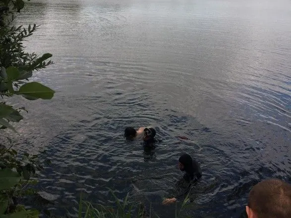 В Харьковской области утонул подросток, упав с дамбы водохранилища