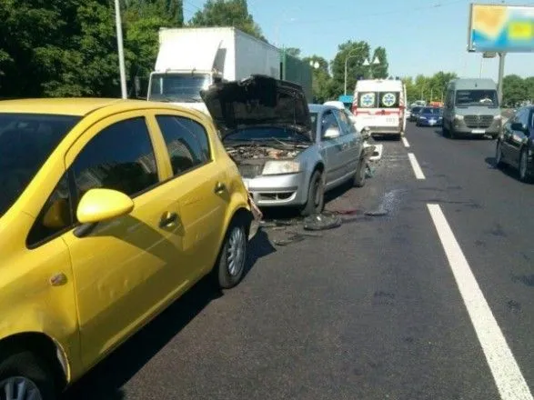 П’яний водій спровокував потрійне ДТП у Києві