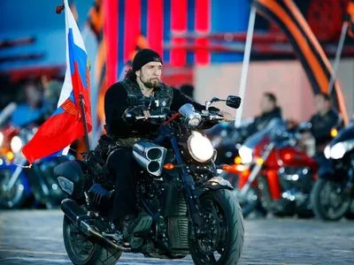 "Ночные волки" планируют устроить в оккупированном Крыму шоу с военной техникой РФ