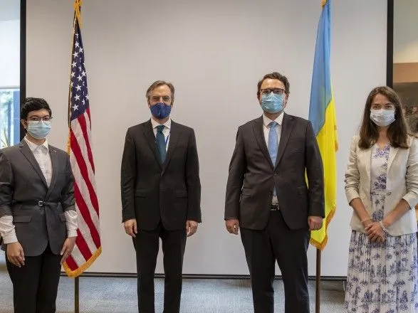 Дипломат США встретился с представителем Зеленского: говорили о Крыме