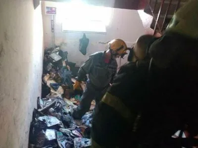На Троещине ликвидировали пожар в многоэтажке, во время которого погибла женщина