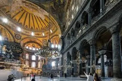 Собор Святой Софии в Стамбуле будет открыт для посетителей круглосуточно