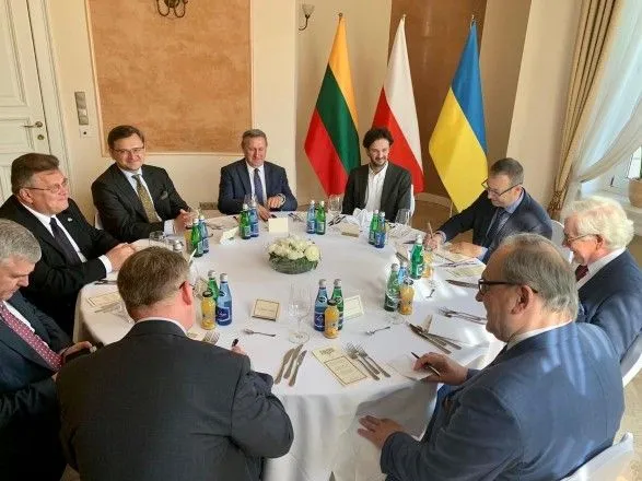 Украина, Польша и Литва начали трехсторонние переговоры в Люблине
