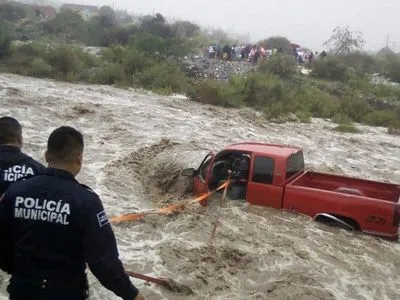 Циклон "Ханна": стихія дійшла до Мексики, щонайменше 4 загиблих