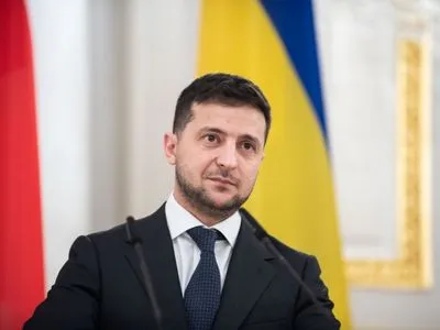 Зеленський назвав кандидатів на місце Кучми в ТКГ