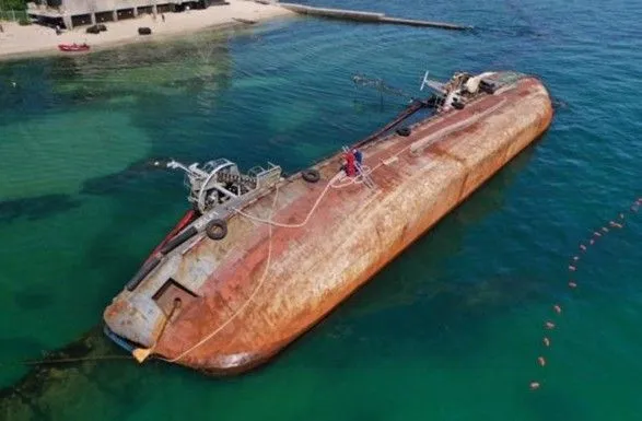 Ущерб природе от танкера Delfi оценивают уже в 20 тыс. долларов - Малеваный