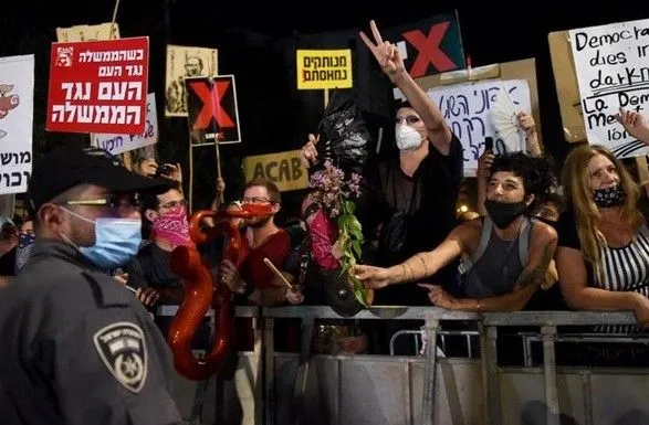 В Израиле продолжаются протесты против премьера Нетаньяху