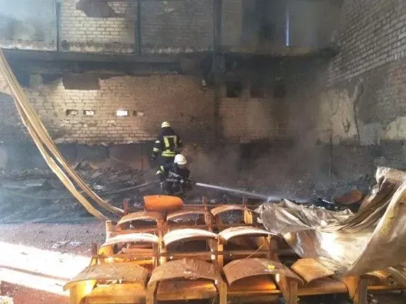 На Днепропетровщине ночью горело неэксплуатируемое здание