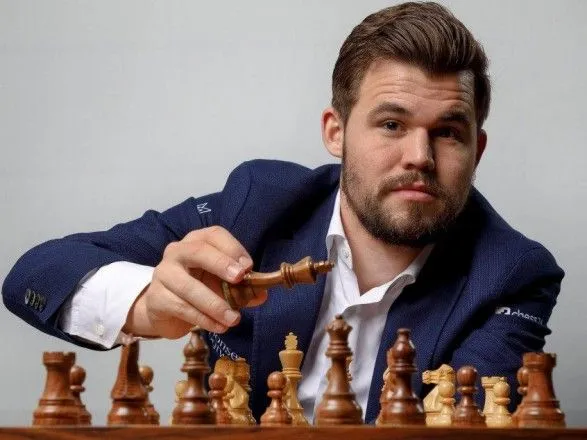 Карлсен вийшов у фінал турніру Legends of Chess