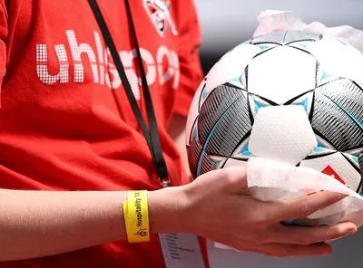 Футбол: у чемпіонаті Англії видалятимуть з поля за демонстративний кашель