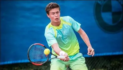 Украинский теннисист стал победителем турнира в Испании