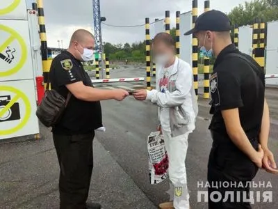Россиянина после освобождения из тюрьмы депортировали из Украины