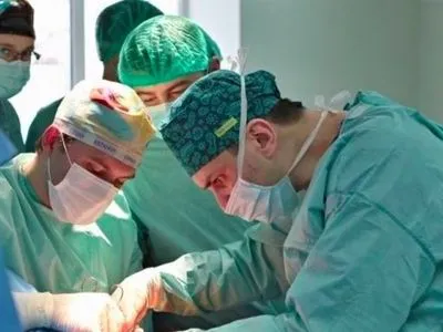 МОЗ визначило 24 медзаклади, що робитимуть трансплантації в Україні